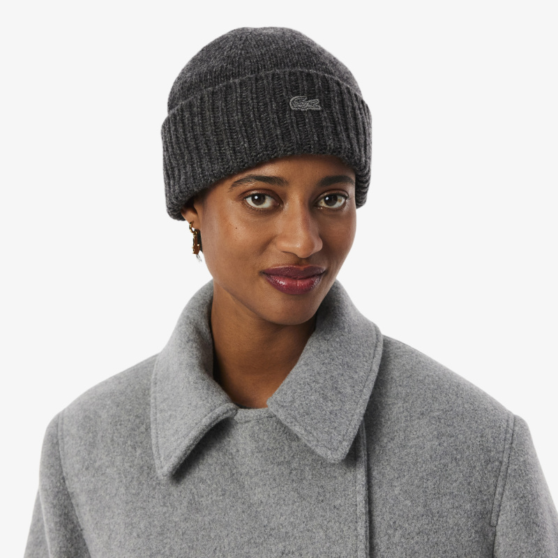 Вязаная шапка Lacoste