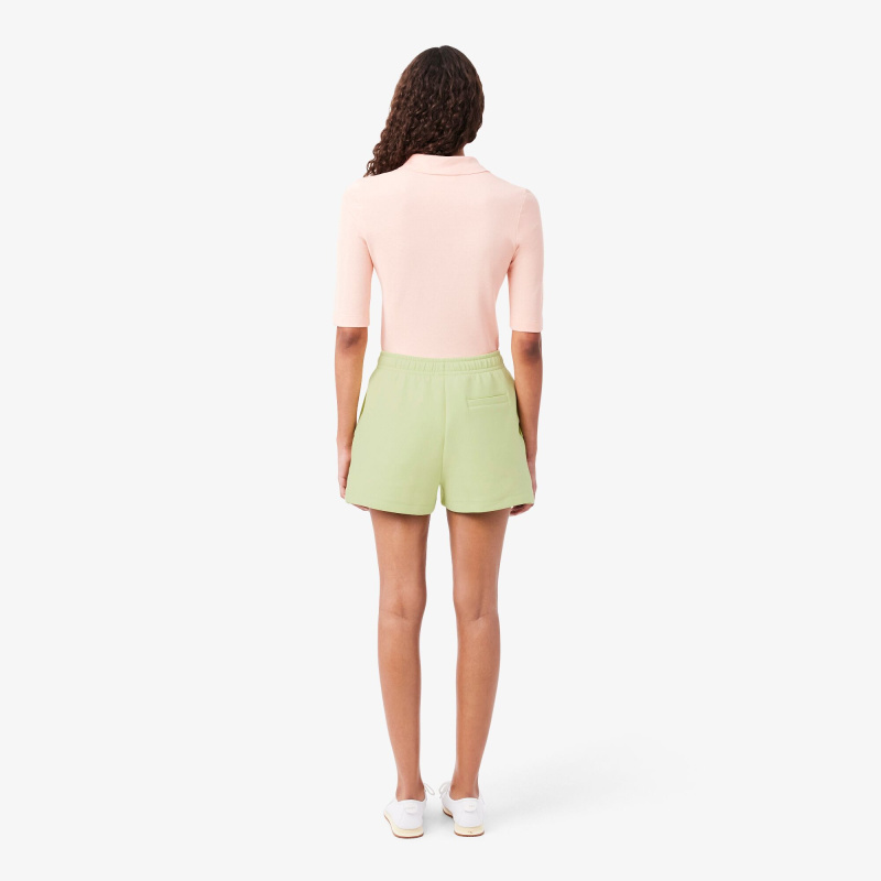 Женские короткие шорты Lacoste