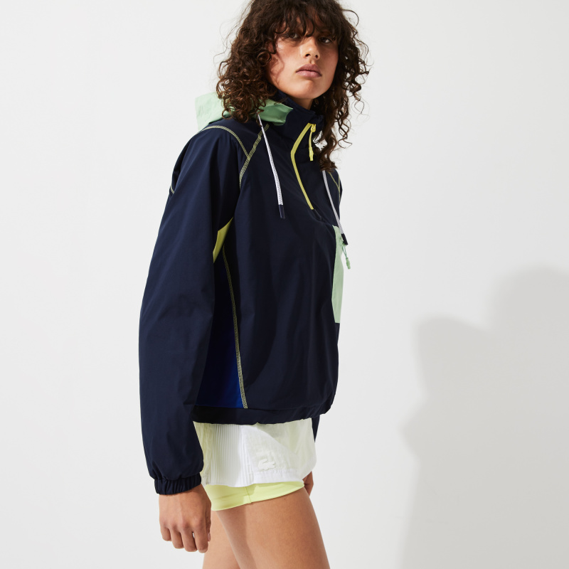 Женская ветровка Lacoste с капюшоном