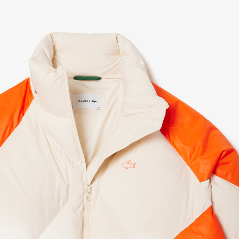 Женская короткая куртка Lacoste с высоким воротом и капюшоном