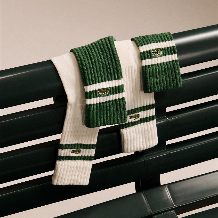 Цельный образ с аксессуарами LACOSTE