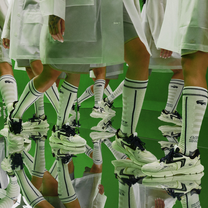 Женские кроссовки Lacoste L003 NEO