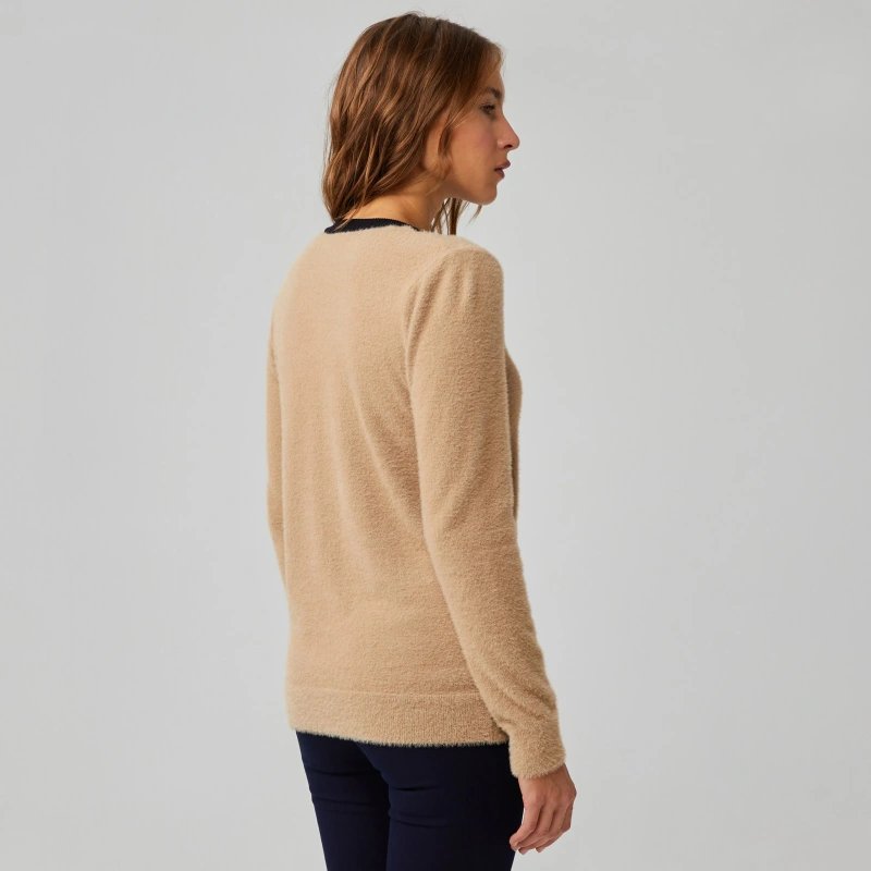 Женский свитер Lacoste