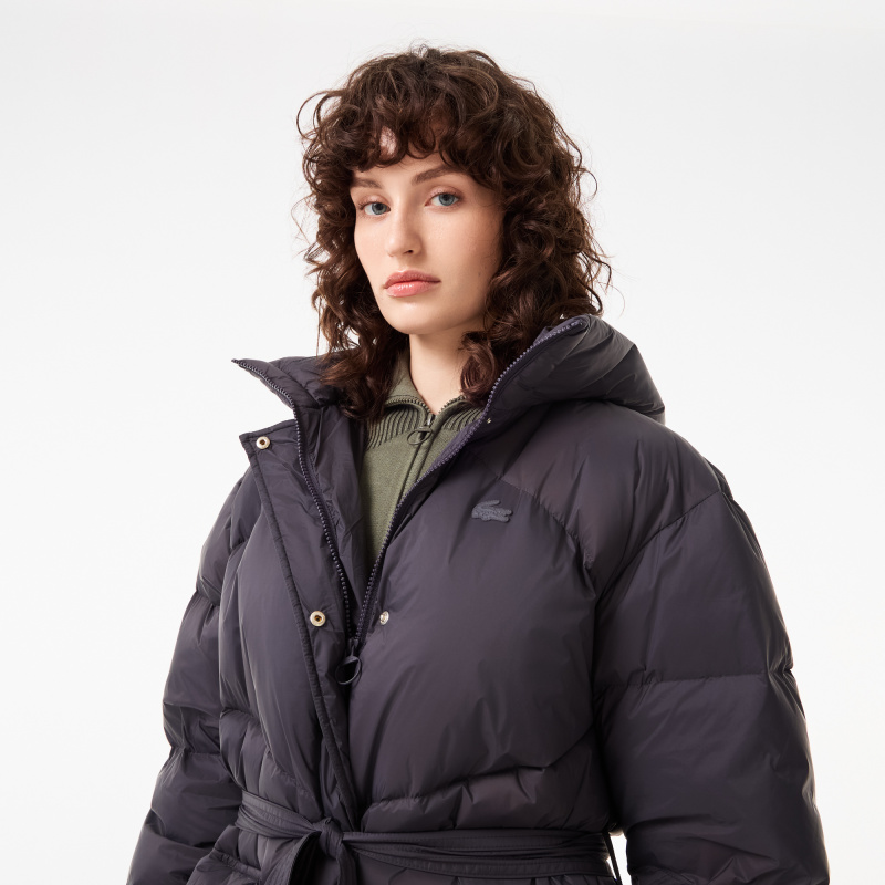 Женский короткий пуховик Lacoste с поясом и высоким воротом