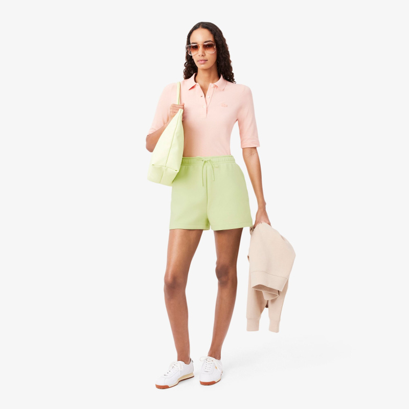 Женские короткие шорты Lacoste