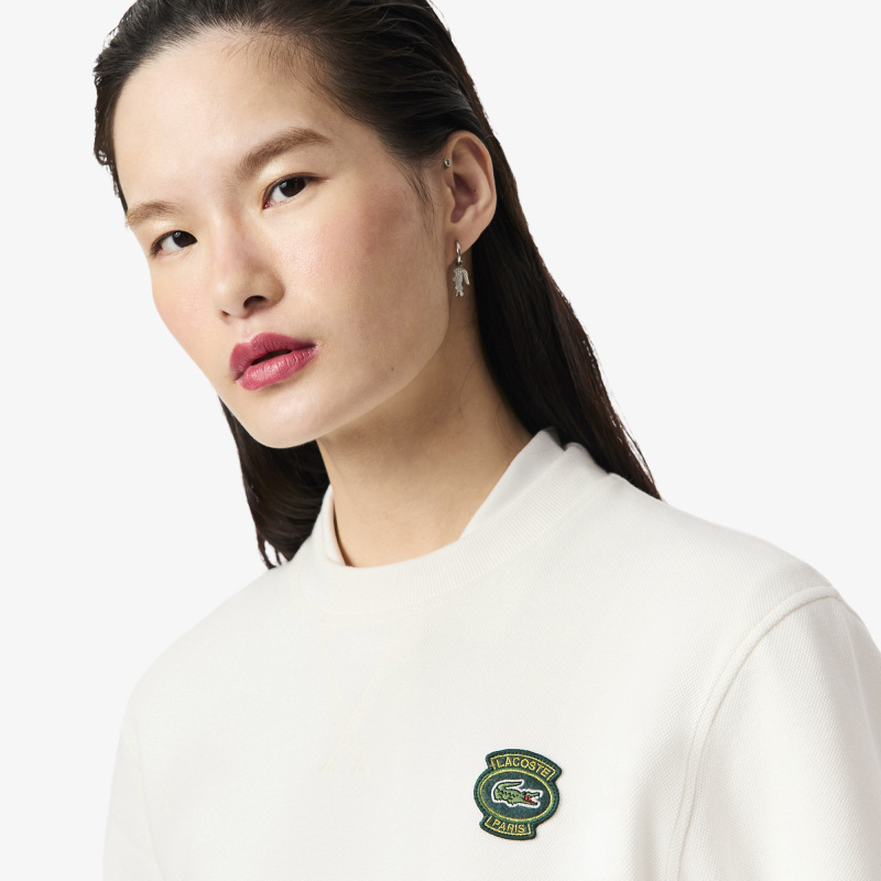 Женский свитшот Lacoste с круглым вырезом и нашивкой