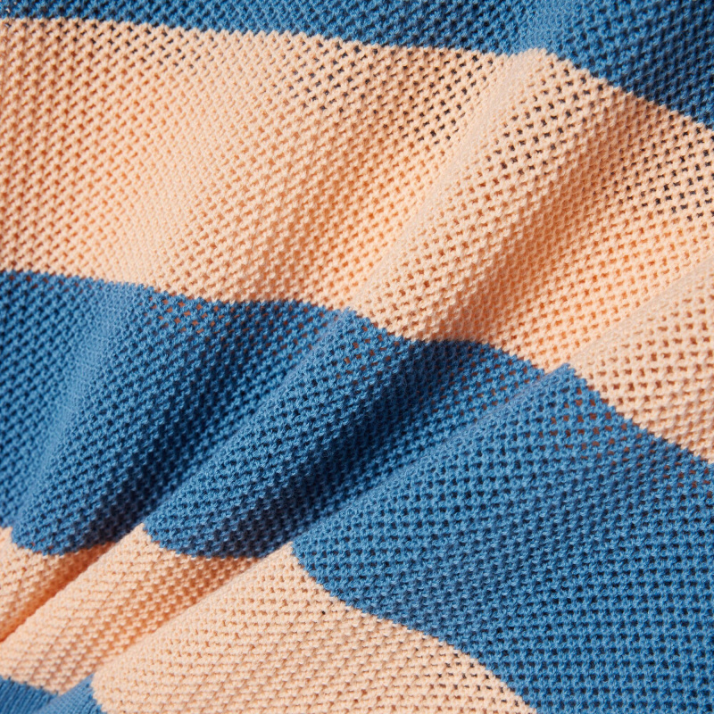 Женский свитер Lacoste