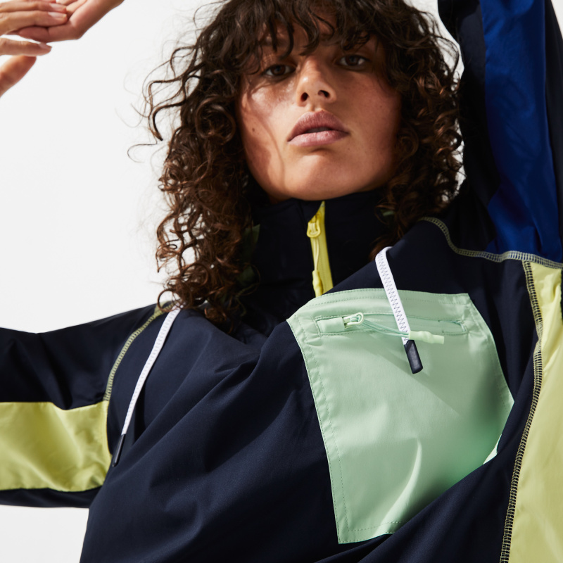 Женская ветровка Lacoste с капюшоном
